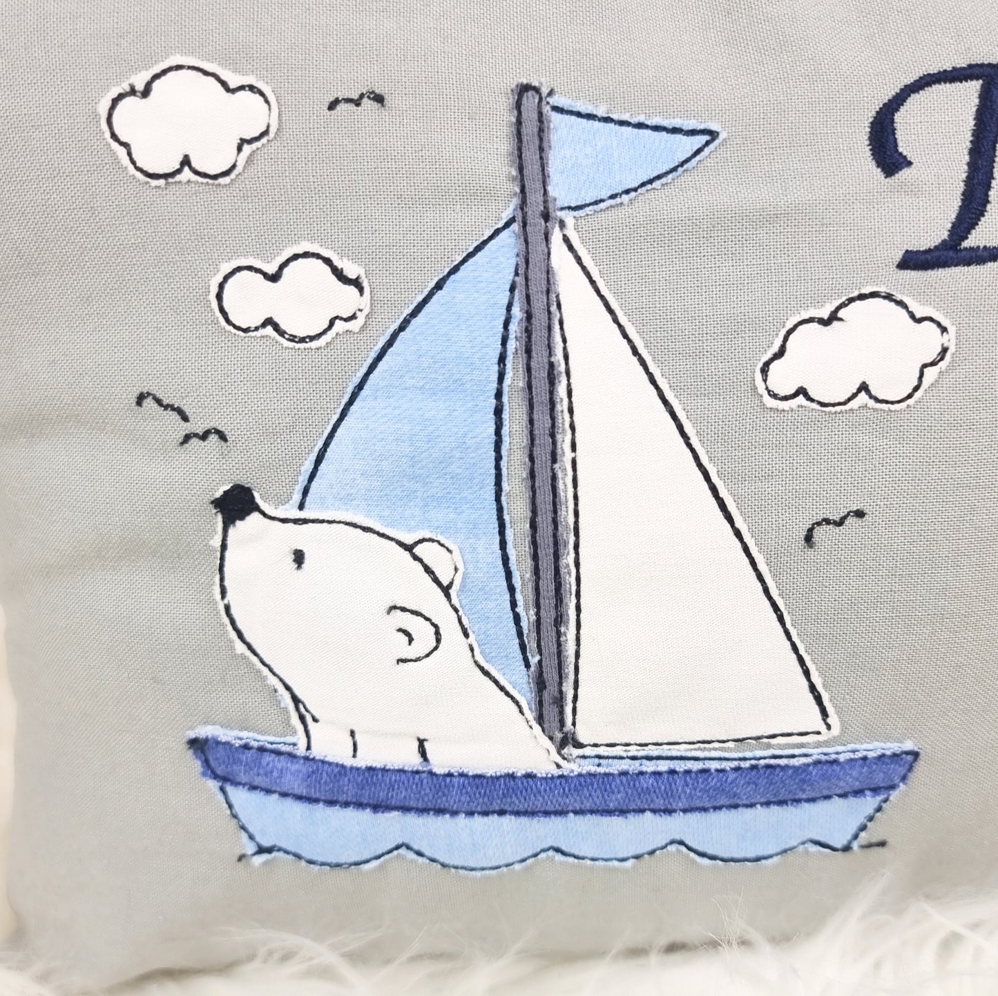 Kissen mit Eisbär und Segelboot | Name und Geburtsdatum | verschiedene Größen