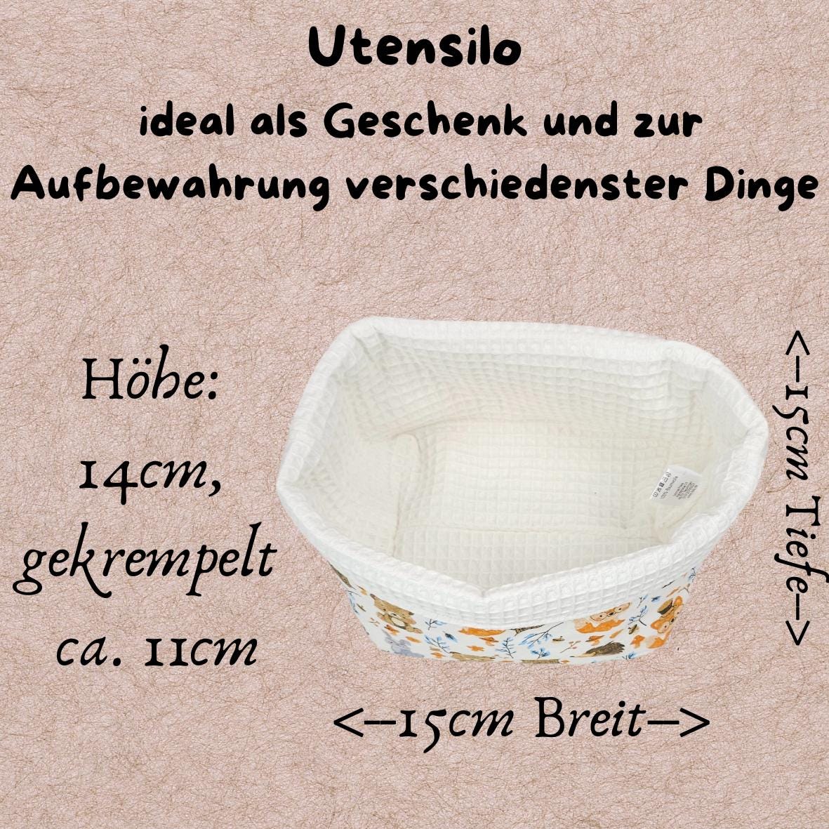 Der Korb ist 15cm breit und 15cm Tief und hat eine Höhevon 14cm und gekrempelt ca.11cm