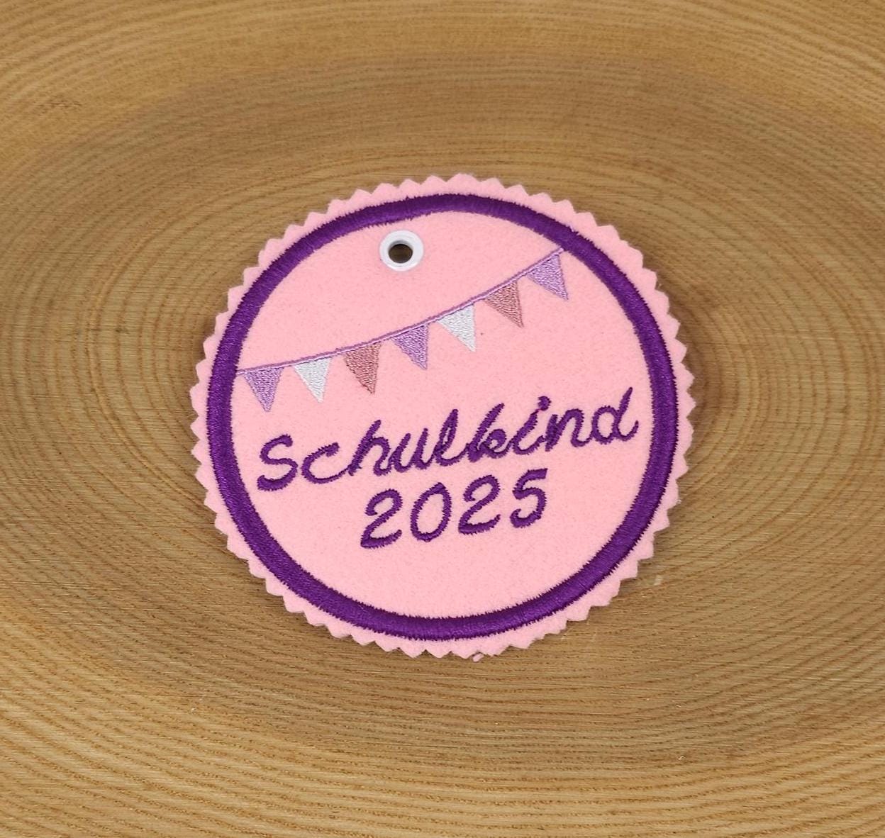 Schultüten Anhänger | rosa | Einschulung | Schulkind 2025 | Button Anhänger | Schultüte Zubehör | inklusive Band