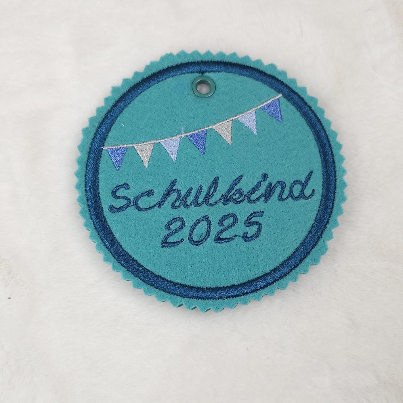 Schultüten Anhänger | türkis | Einschulung | Schulkind 2025 | Button Anhänger | Schultüte Zubehör | inklusive Band