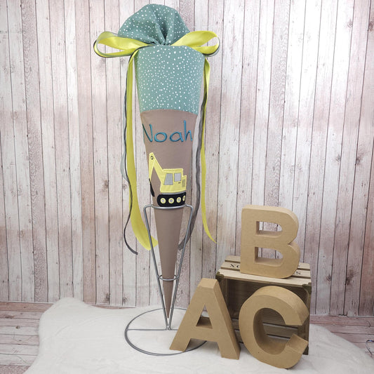 Schultüte mit Name | Bagger | hellbraun/altgrün mit Tupfen| Einschulung | Zuckertüte | Zuckertüte mit Name | Schultüte Bauarbeiter