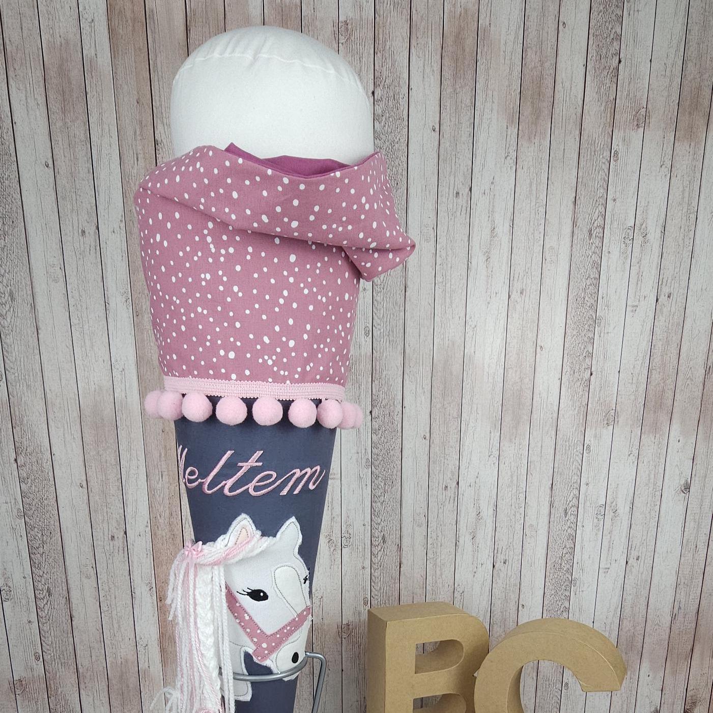 Schultüte mit Name | Pferdekopf | dunkelgrau/mauve Tupfen | Einschulung | personalisierte Zuckertüte | Schultüte aus Stoff | Kissen